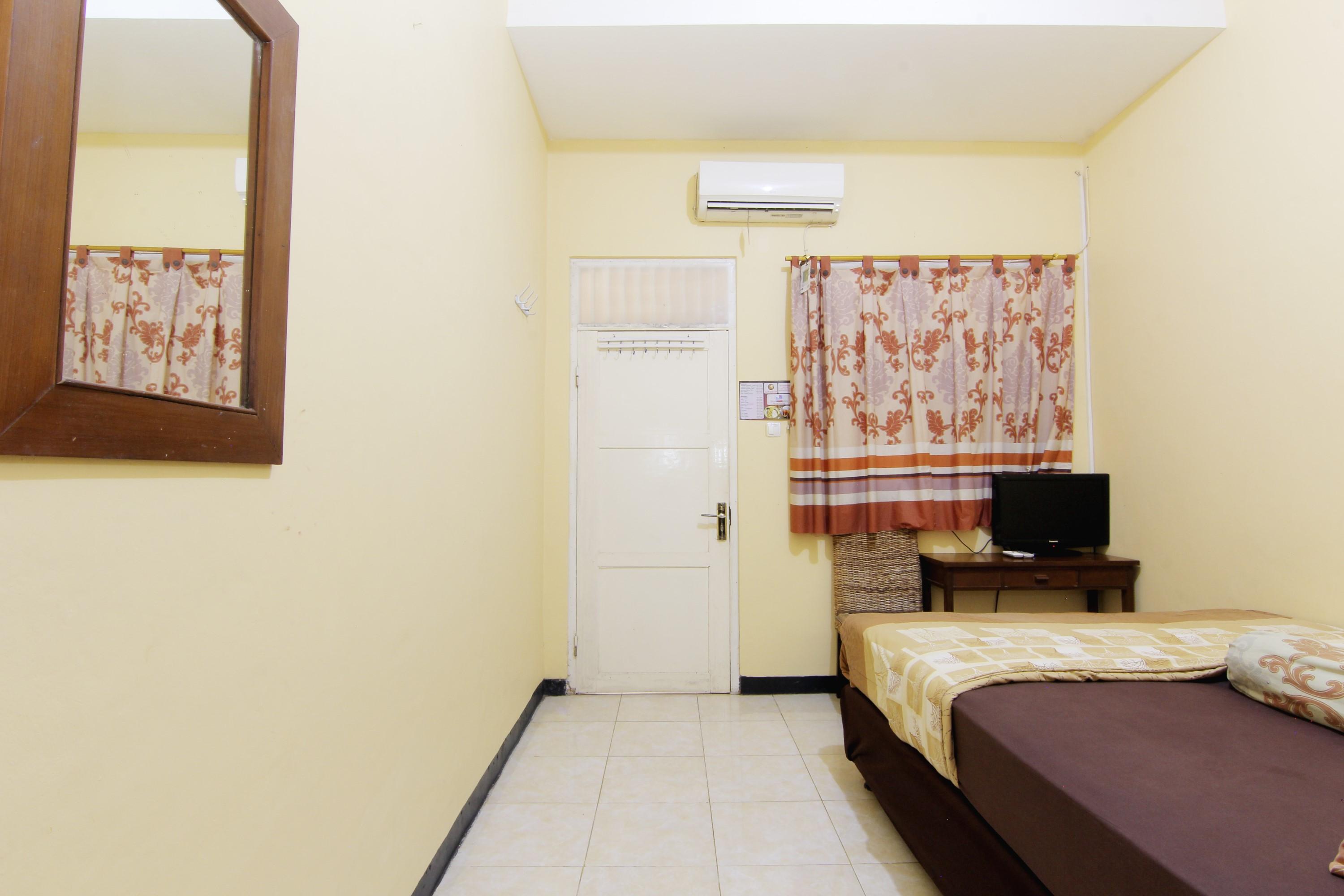 Hotel Jj House Gejayan à Kejayan Extérieur photo