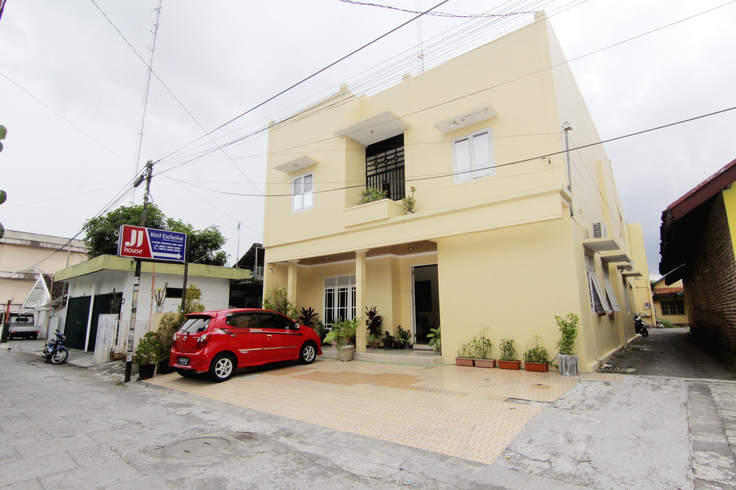 Hotel Jj House Gejayan à Kejayan Extérieur photo