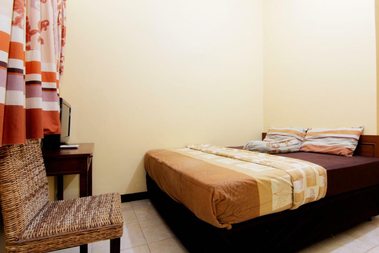 Hotel Jj House Gejayan à Kejayan Extérieur photo